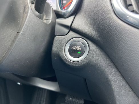 Used 2021 Chevrolet Equinox LT AWD/4WD image 15