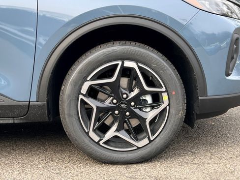 New 2026 Ford Escape Platinum w/ Premium Technology Package image 6