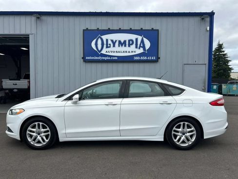 Used 2016 Ford Fusion SE FWD image 1