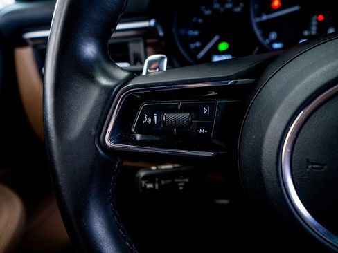 Used 2023 Porsche Macan image 37