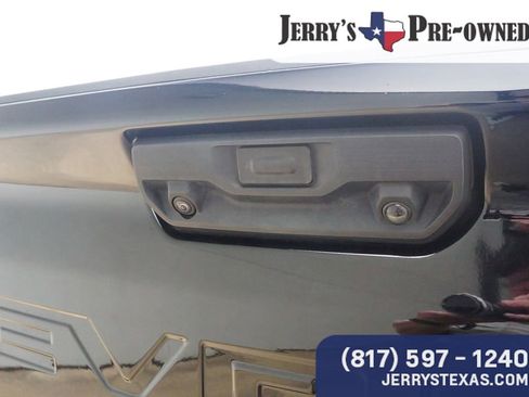 Used 2025 Chevrolet Silverado 2500 LT image 22