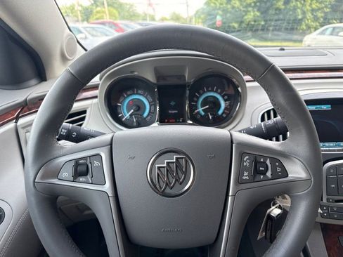 Used 2012 Buick LaCrosse Leather FWD image 22