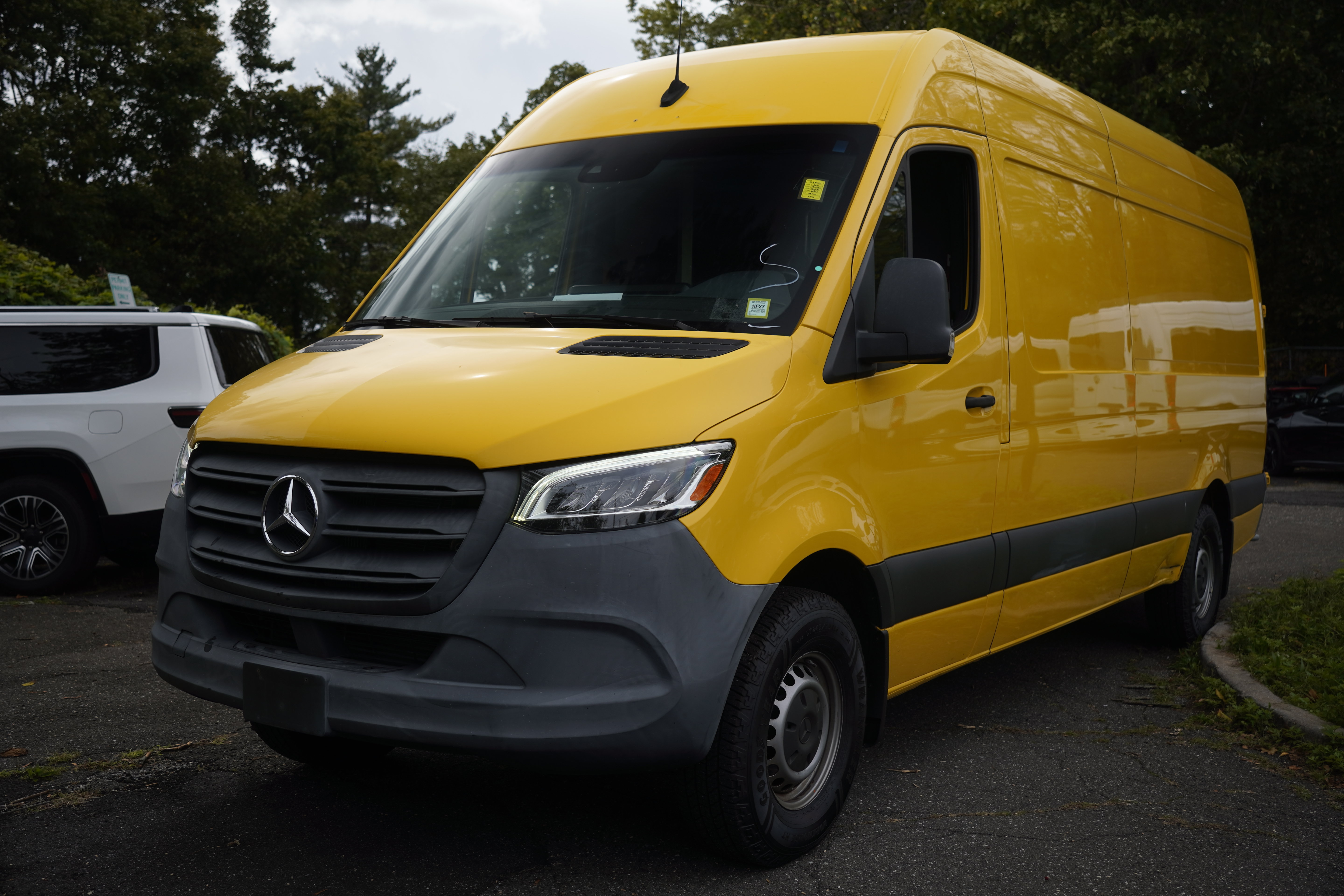 Used 2021 Mercedes-Benz Sprinter 2500 w/ Acoustic Package image 1