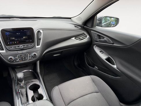 Used 2024 Chevrolet Malibu LT w/ Midnight Edition FWD image 12