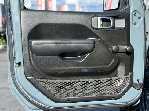 Certified 2024 Jeep Gladiator Sport image 15