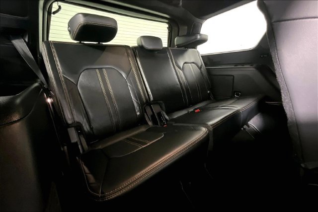 Used 2022 Ford Expedition Platinum RWD image 32
