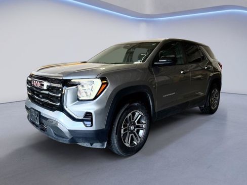 Used 2025 GMC Terrain Elevation FWD image 1