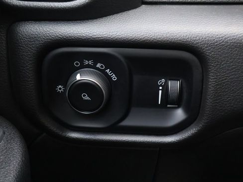 Used 2024 RAM 3500 Tradesman image 30