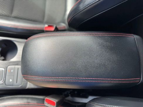 Certified 2025 Ford Escape ST-Line image 25