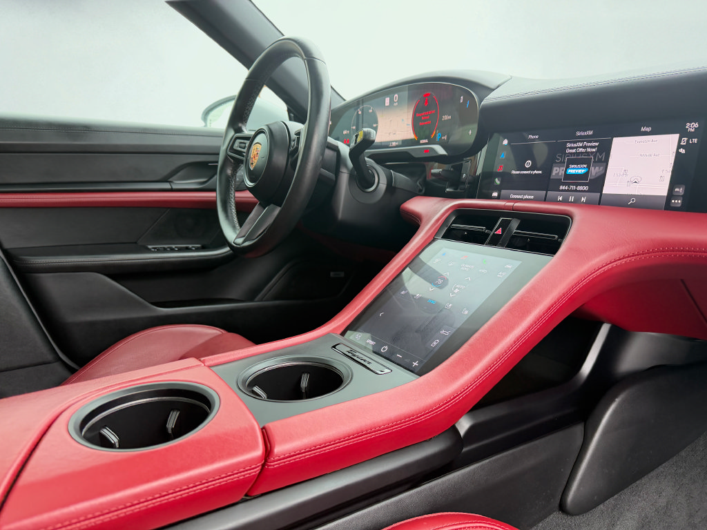 Used 2022 Porsche Taycan RWD image 43