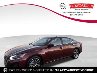 Used 2024 Nissan Altima 2.5 SV w/ SV Premium Package