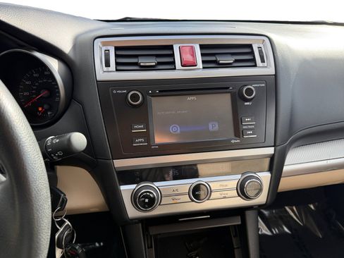 Used 2016 Subaru Outback 2.5i image 12