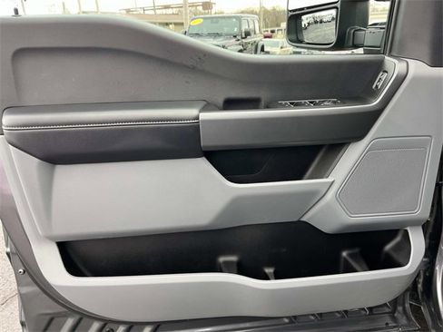 Used 2025 Ford F250 XLT image 26