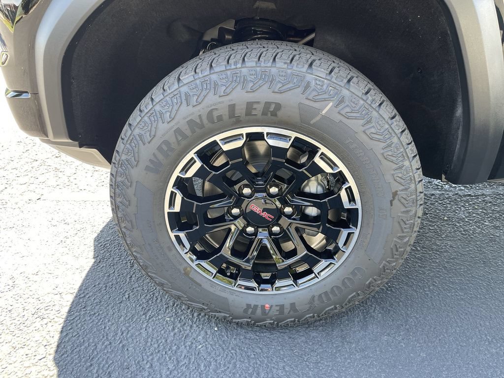 New 2026 GMC Canyon AT4 AWD/4WD image 32