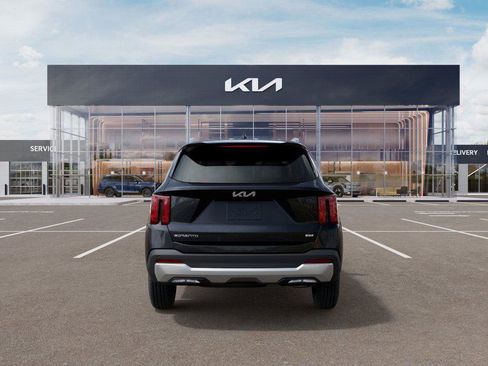 New 2025 Kia Sorento S image 5