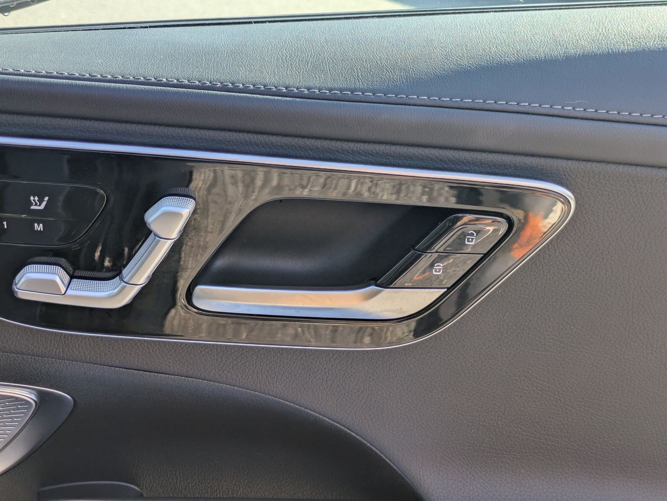 Used 2024 Mercedes-Benz C 300 4MATIC Sedan image 40
