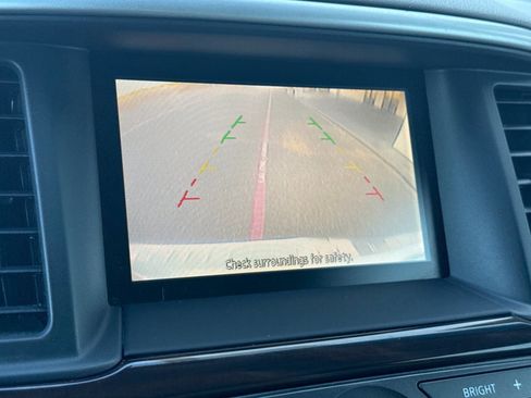 Used 2014 Nissan Pathfinder SL w/ Cargo Package image 23