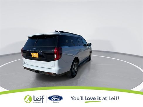 Used 2025 Ford Expedition Max Active image 9
