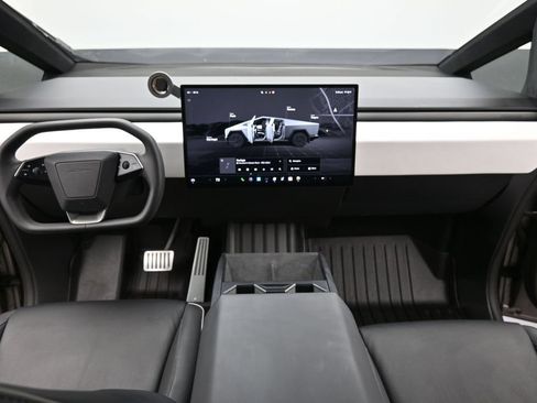 Used 2024 Tesla Cybertruck AWD Crew Cab image 2