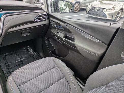 Used 2023 Chevrolet Bolt LT image 17