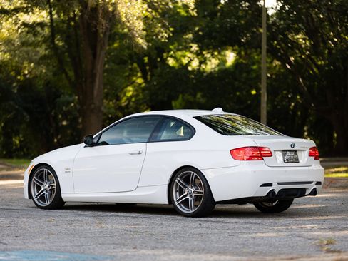 Used 2011 BMW 335is Coupe image 9