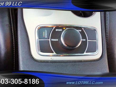 Used 2014 Jeep Grand Cherokee SRT image 19