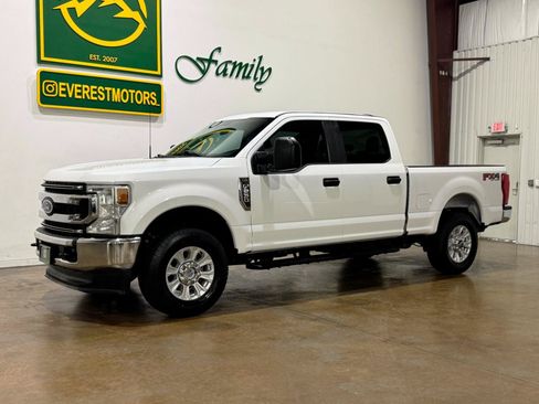 Used 2021 Ford F250 XL w/ STX Appearance Package AWD/4WD image 3