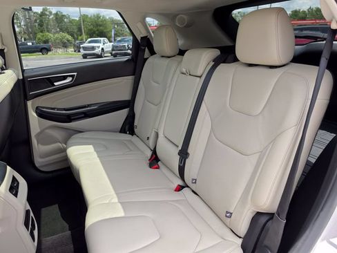 Used 2016 Ford Edge Titanium w/ Equipment Group 302A FWD image 19
