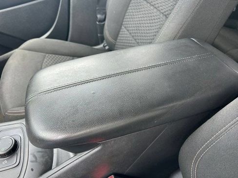 Used 2019 GMC Terrain SLE AWD/4WD image 29