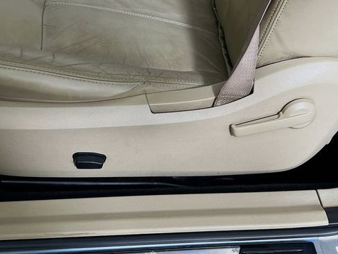 Used 2013 Chrysler 200 Limited image 11