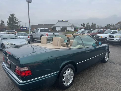 Used 1995 Mercedes-Benz E 320 Convertible image 9