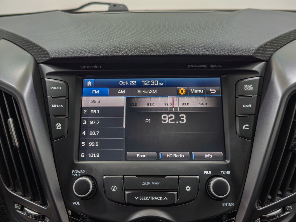 Used 2016 Hyundai Veloster Turbo w/ Option Group 04 FWD image 35