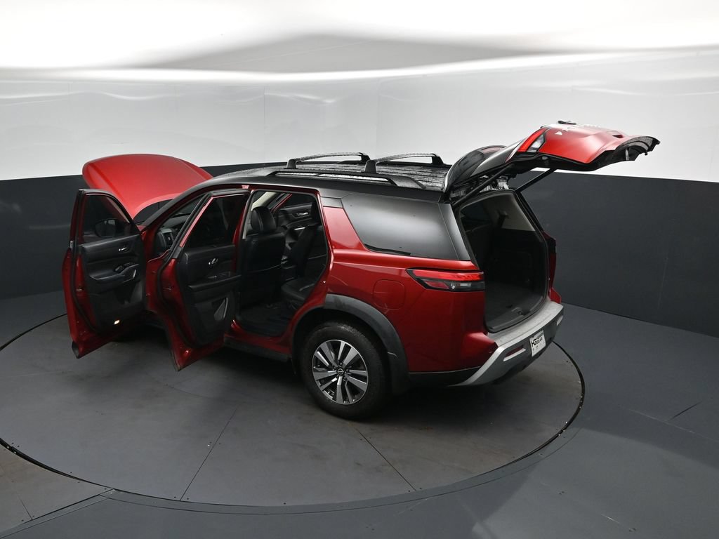 Used 2022 Nissan Pathfinder SL FWD image 47