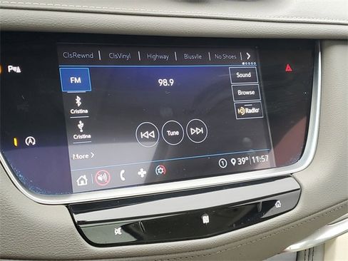 Used 2020 Cadillac XT5 Premium Luxury w/ LPO, Floor Liner Package image 27