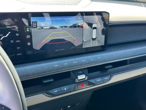 Certified 2026 Kia EV9 Wind AWD/4WD image 24