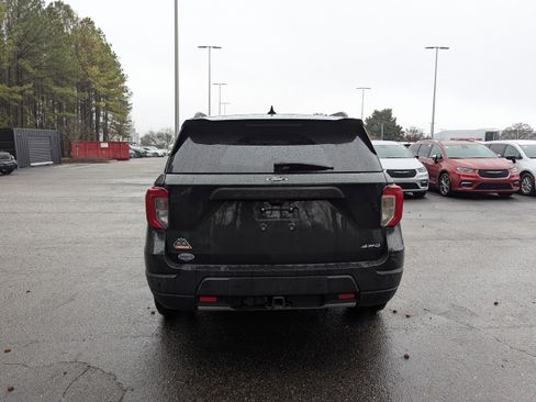 Used 2022 Ford Explorer Timberline image 2