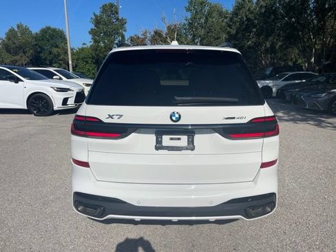 Used 2024 BMW X7 xDrive40i w/ M Sport Package AWD/4WD image 3