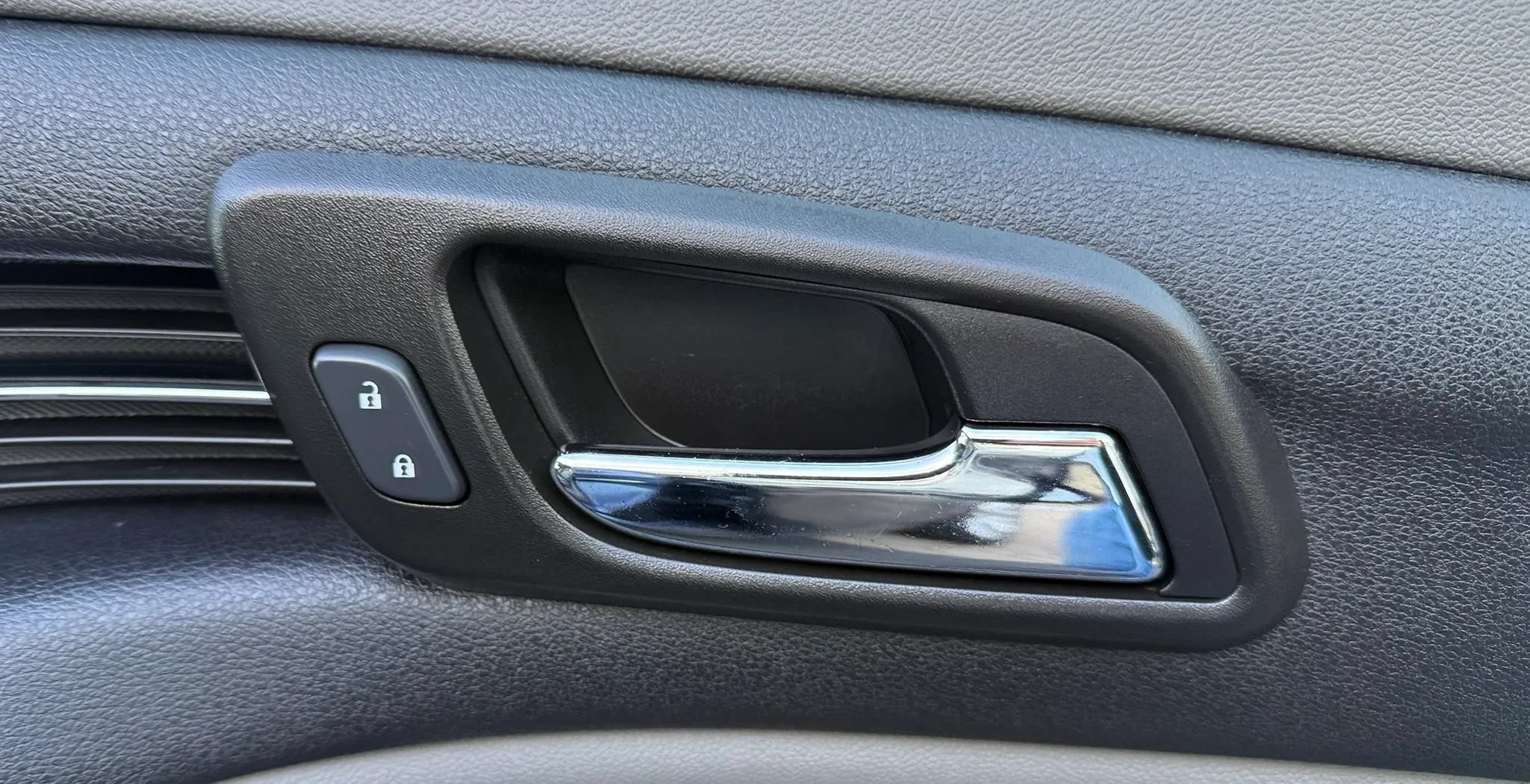 Used 2015 Chevrolet Malibu LT w/ Power Convenience Package FWD image 31