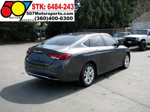 Used 2015 Chrysler 200 Limited w/ Convenience Group image 7
