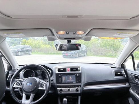 Used 2017 Subaru Outback 2.5i Limited AWD/4WD image 19
