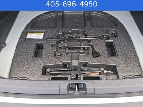 Used 2022 Toyota Camry XSE image 15