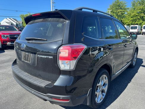 Used 2018 Subaru Forester 2.5i Touring AWD/4WD image 5