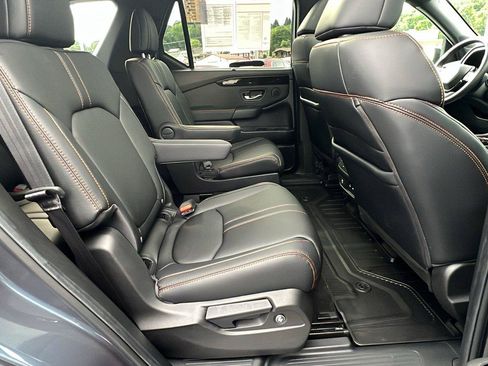 Used 2026 Honda Pilot TrailSport image 15