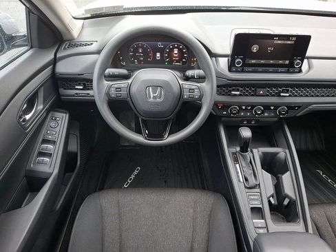 Used 2023 Honda Accord EX image 11