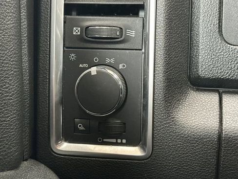 Used 2024 RAM 1500 Classic Warlock RWD image 32