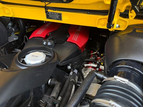 Used 2018 Ferrari 488 Spider image 44