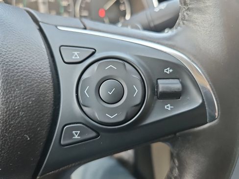 Used 2018 Buick LaCrosse Essence FWD image 27