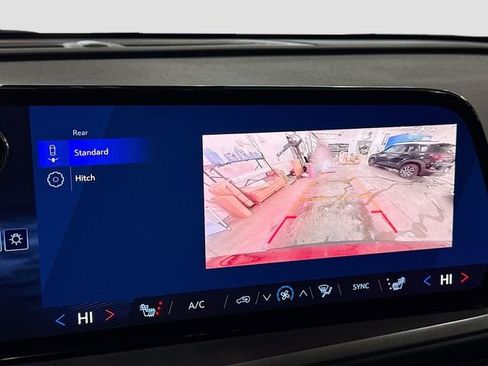 New 2026 Chevrolet Traverse LT w/ LPO, Floor Liner Package AWD/4WD image 15