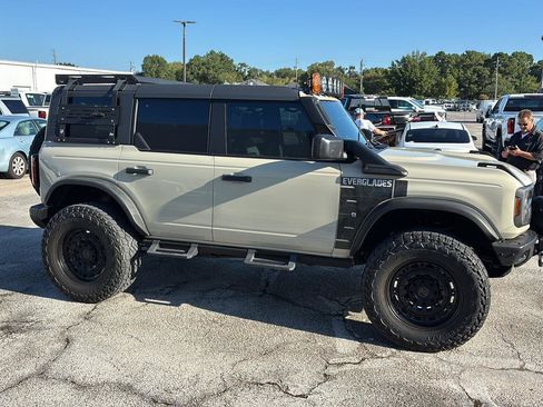 Used 2022 Ford Bronco Everglades AWD/4WD image 8