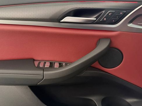 Used 2025 BMW X4 M40i image 12